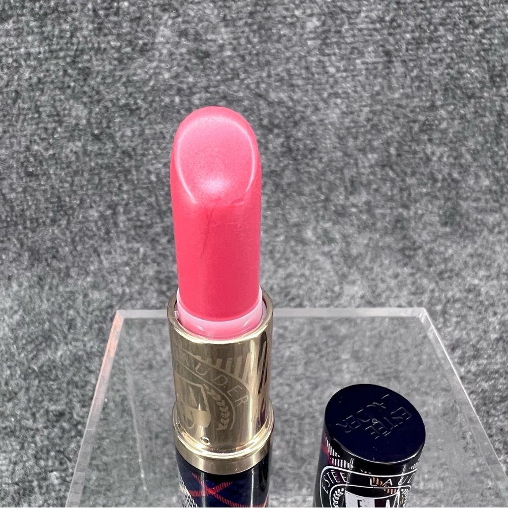 New Estee Lauder Limited Edition Lipstick A33 Be Epic 0.12oz - Picture 2 of 7